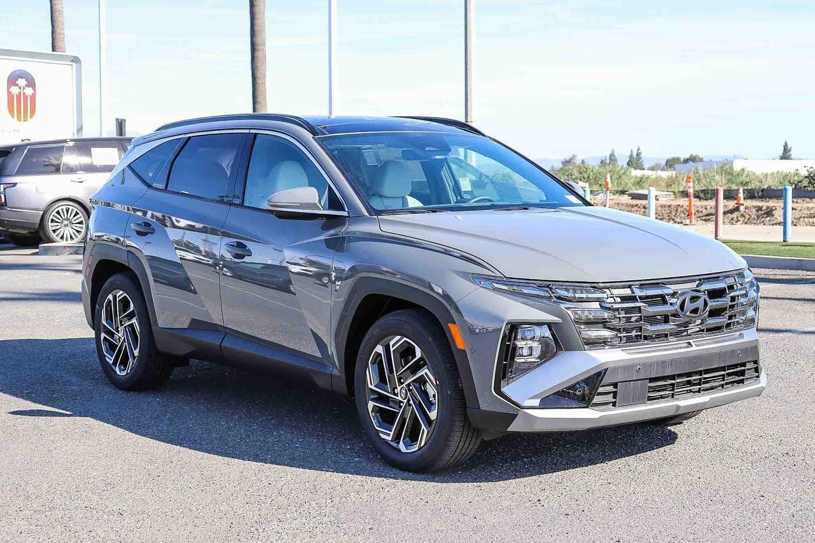 Thumbnail: 2025 Hyundai Tucson - 3