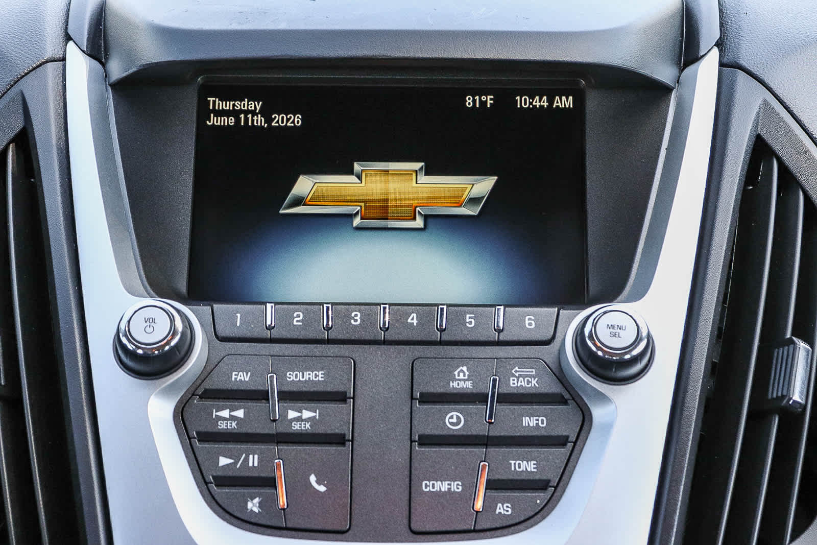 Thumbnail: 2017 Chevrolet Equinox - 17