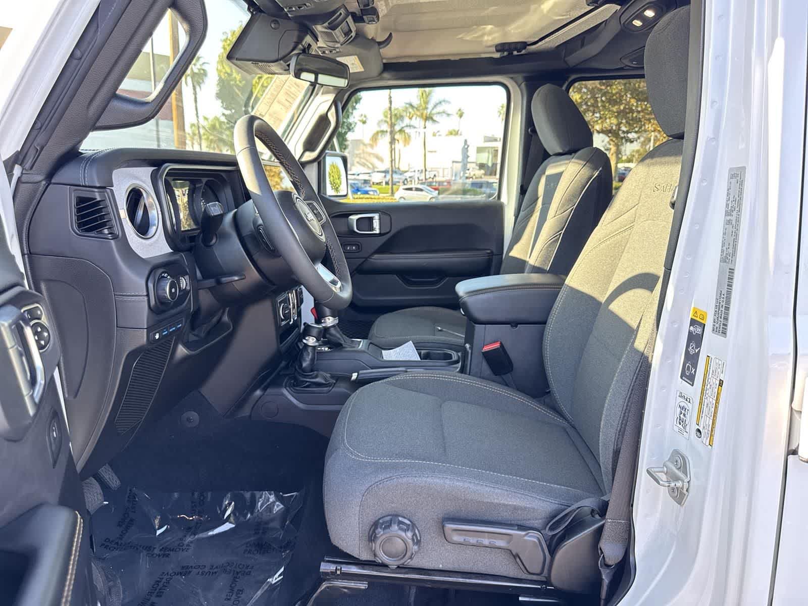 Thumbnail: 2024 Jeep Wrangler - 20