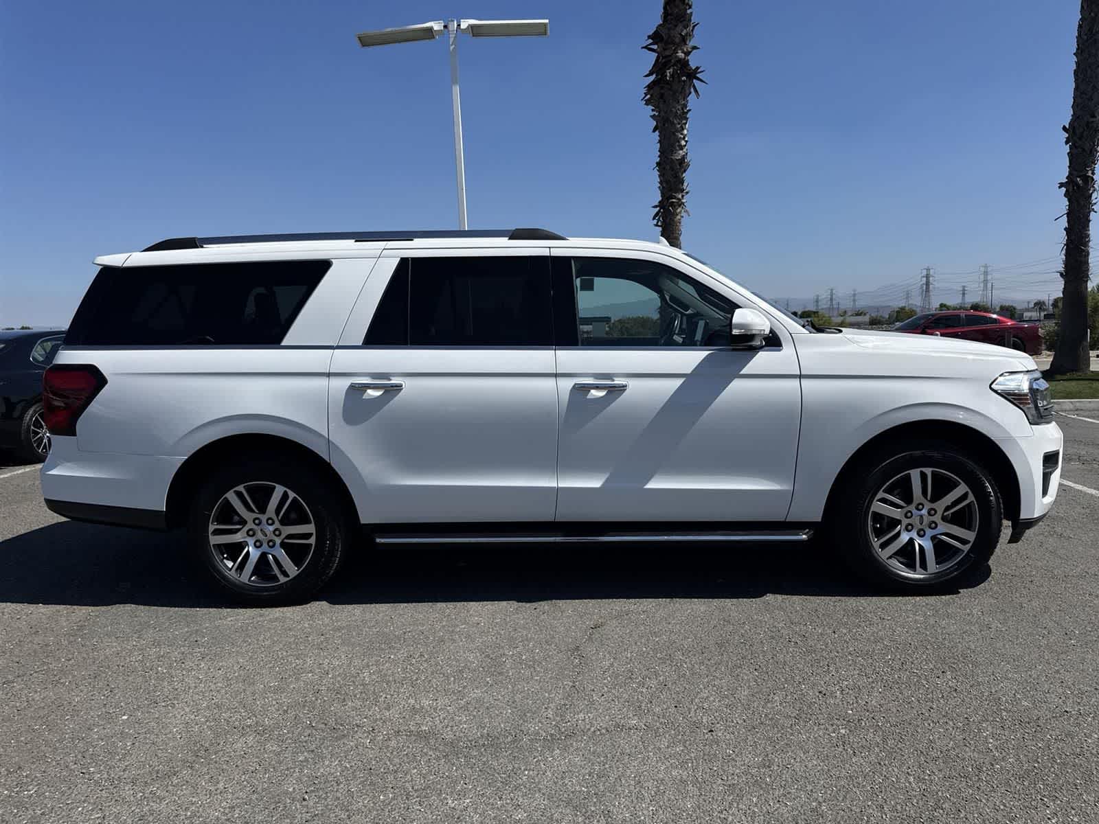 Thumbnail: 2023 Ford Expedition MAX - 3