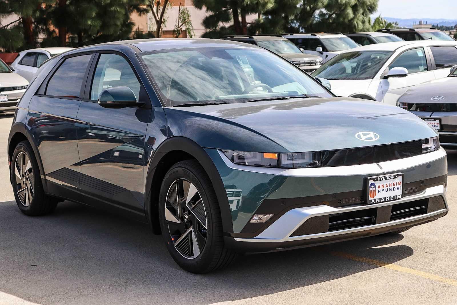 Thumbnail: 2026 Hyundai Ioniq 5 - 3