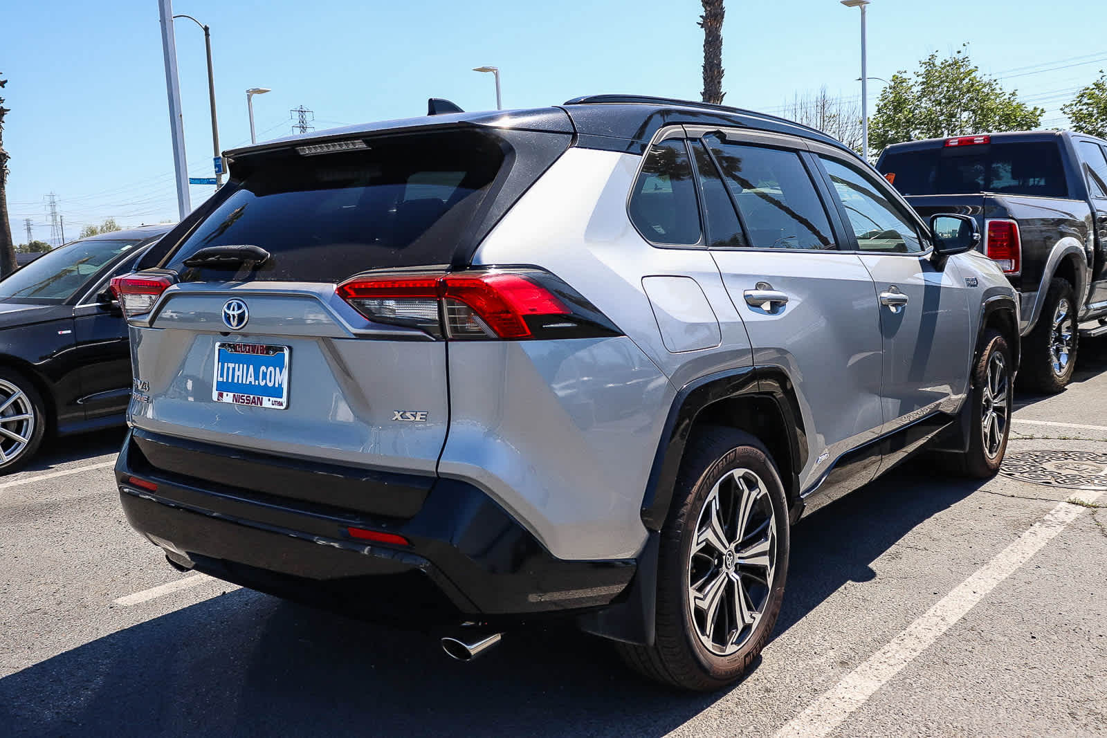 Thumbnail: 2021 Toyota RAV4 - 7