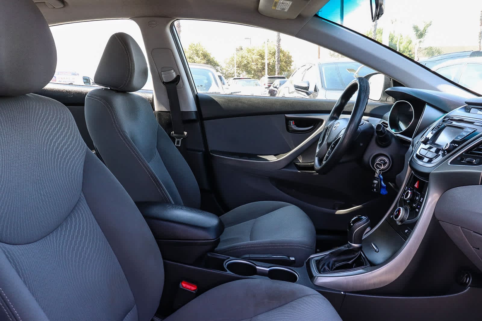 Thumbnail: 2014 Hyundai Elantra - 25