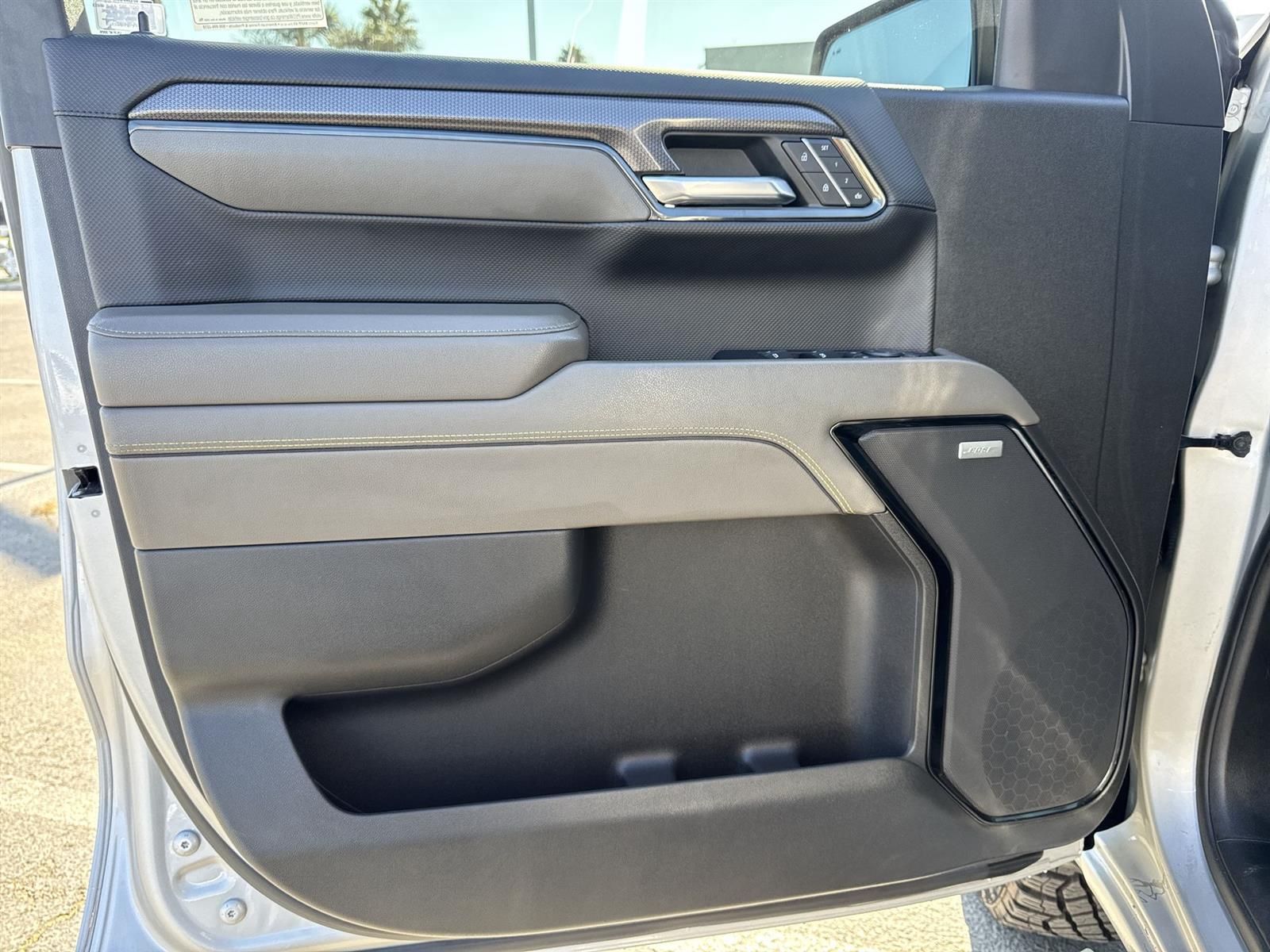 Thumbnail: 2022 Chevrolet Silverado 1500 - 21