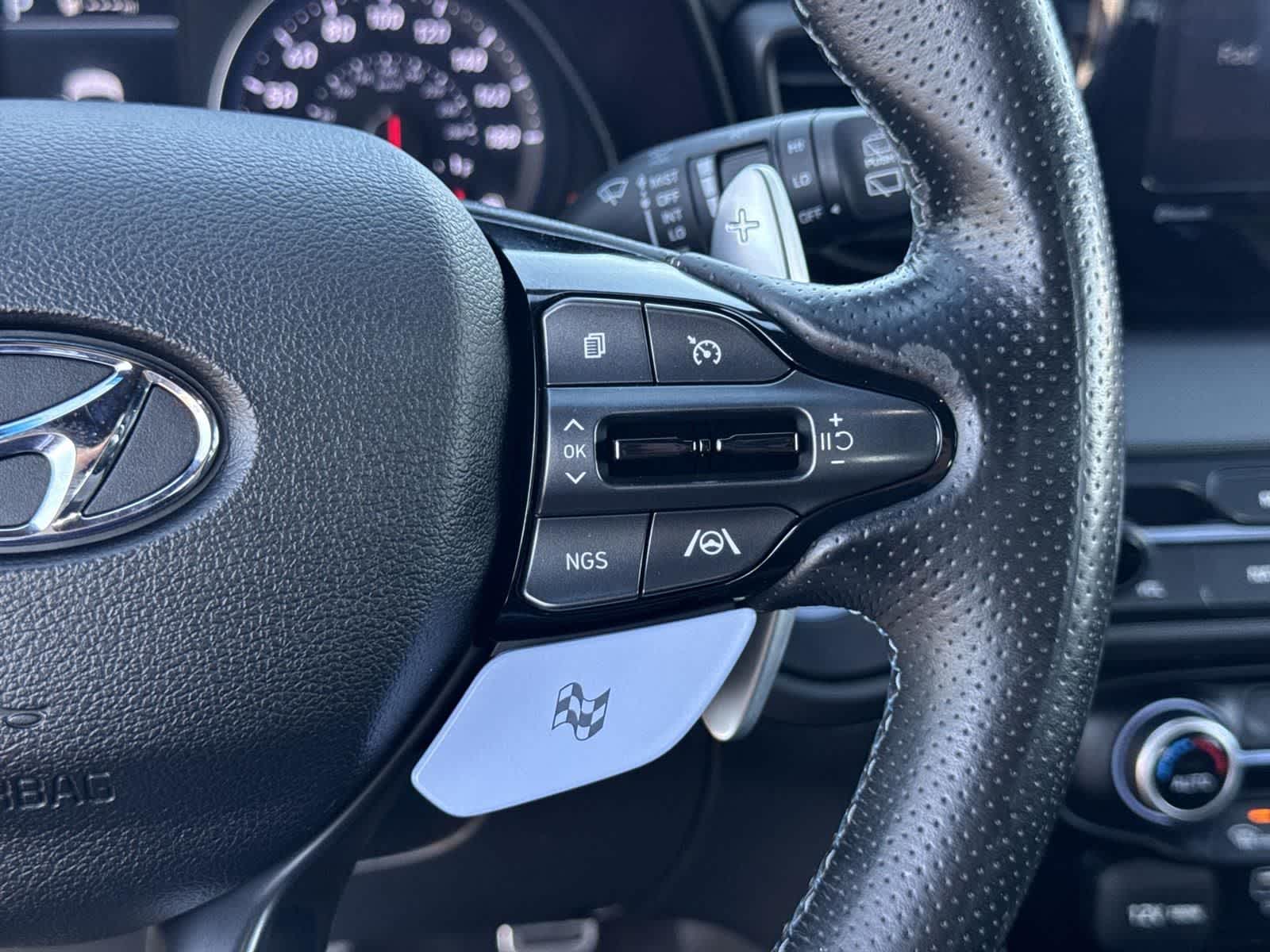 Thumbnail: 2022 Hyundai Veloster - 11