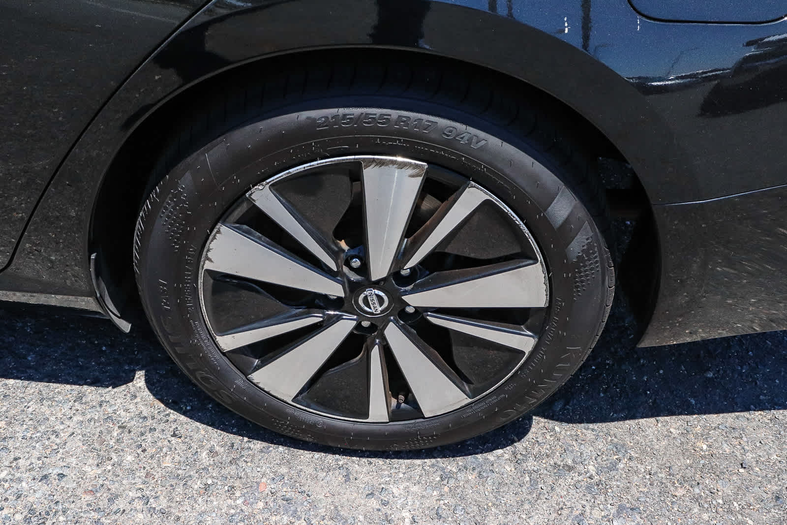 Thumbnail: 2019 Nissan Altima - 17