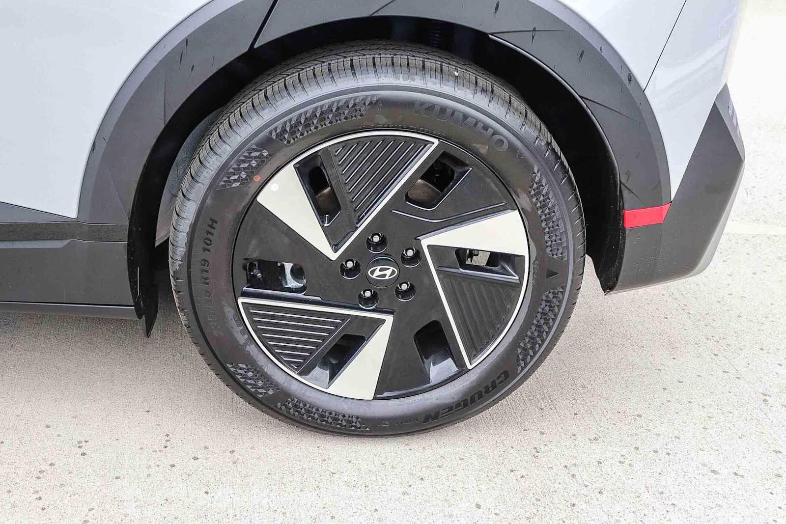 Thumbnail: 2026 Hyundai Ioniq 5 - 11