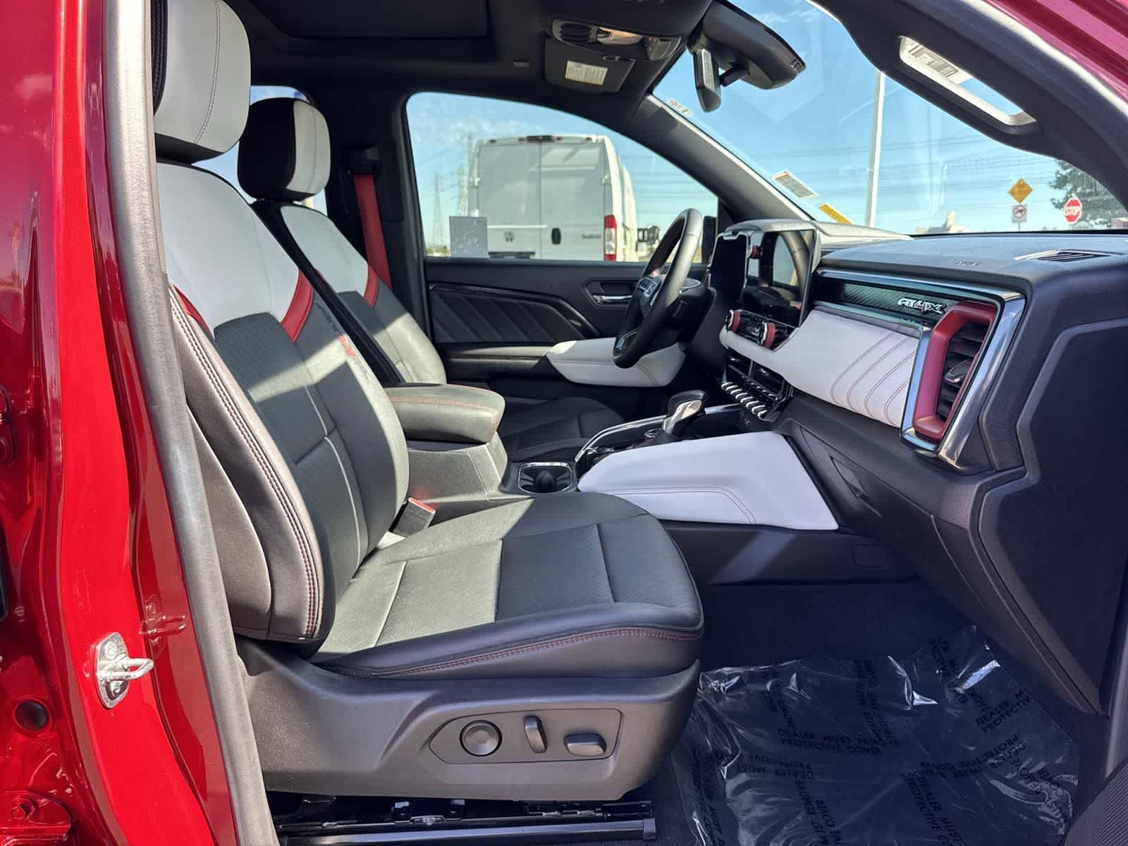 Thumbnail: 2023 GMC Canyon - 40