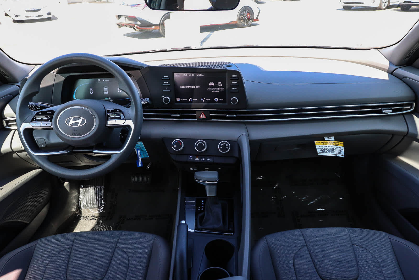 Thumbnail: 2025 Hyundai Elantra - 15