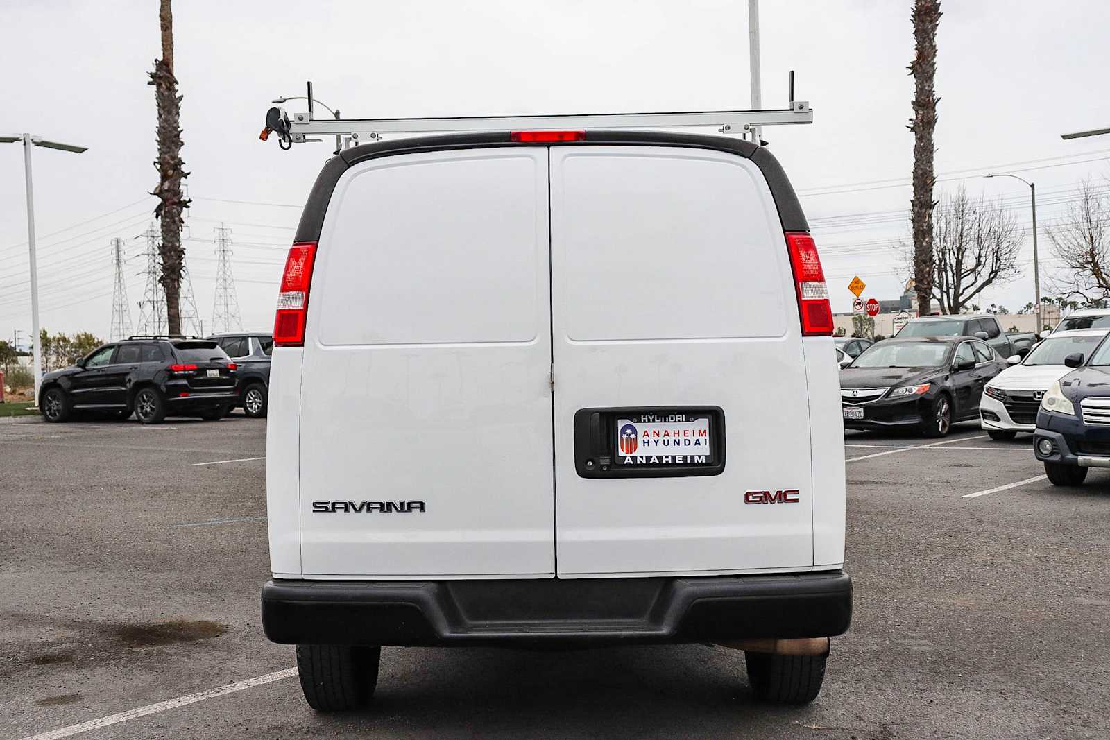 Thumbnail: 2023 GMC Savana - 7