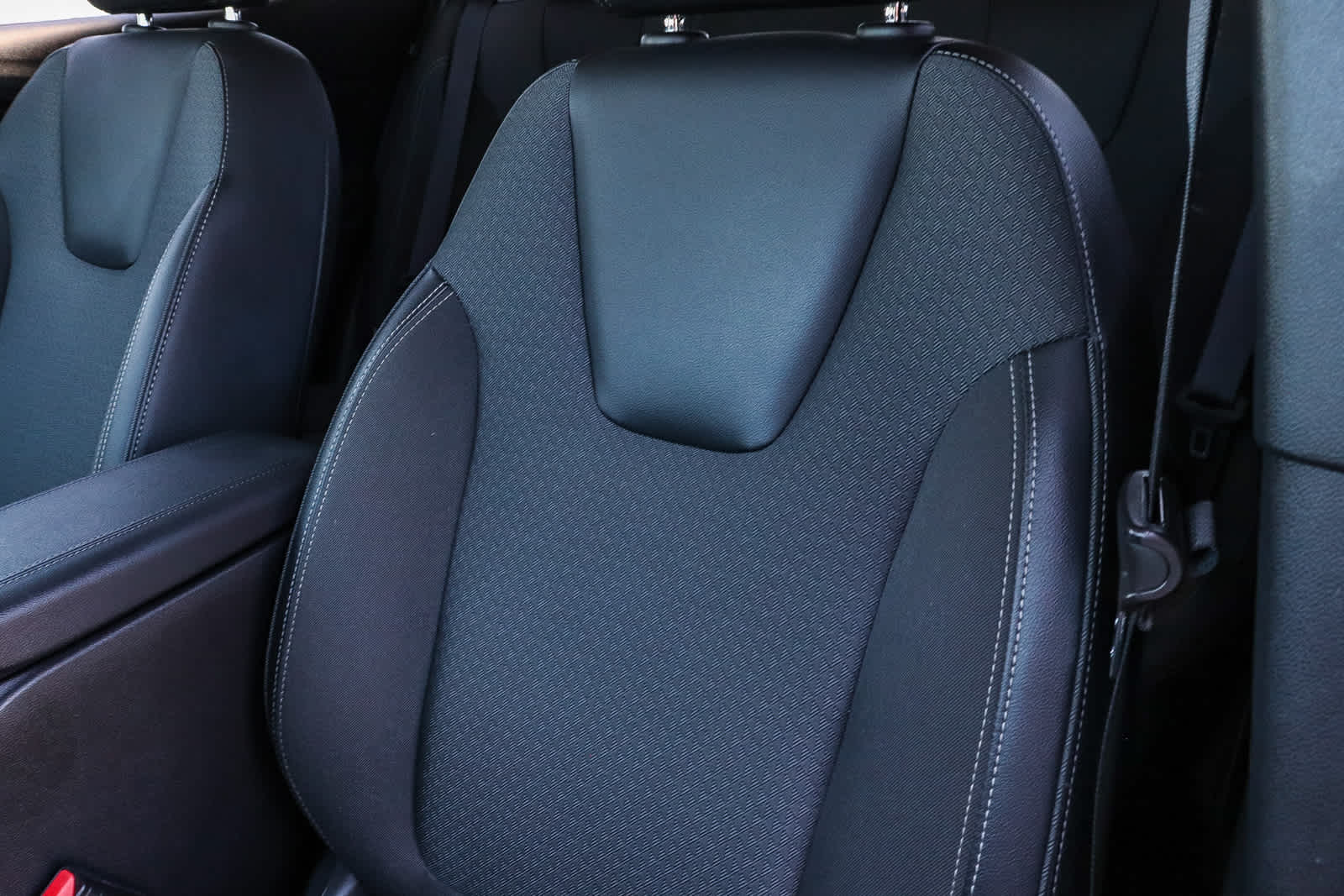 Thumbnail: 2021 Buick Encore GX - 31