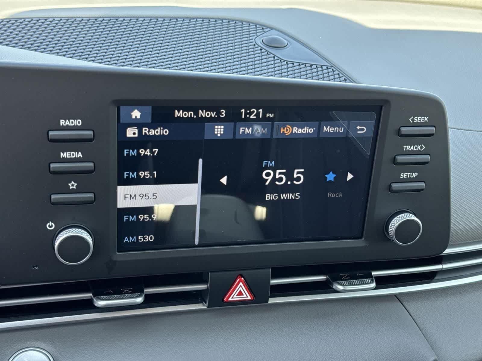 Thumbnail: 2025 Hyundai Elantra - 24