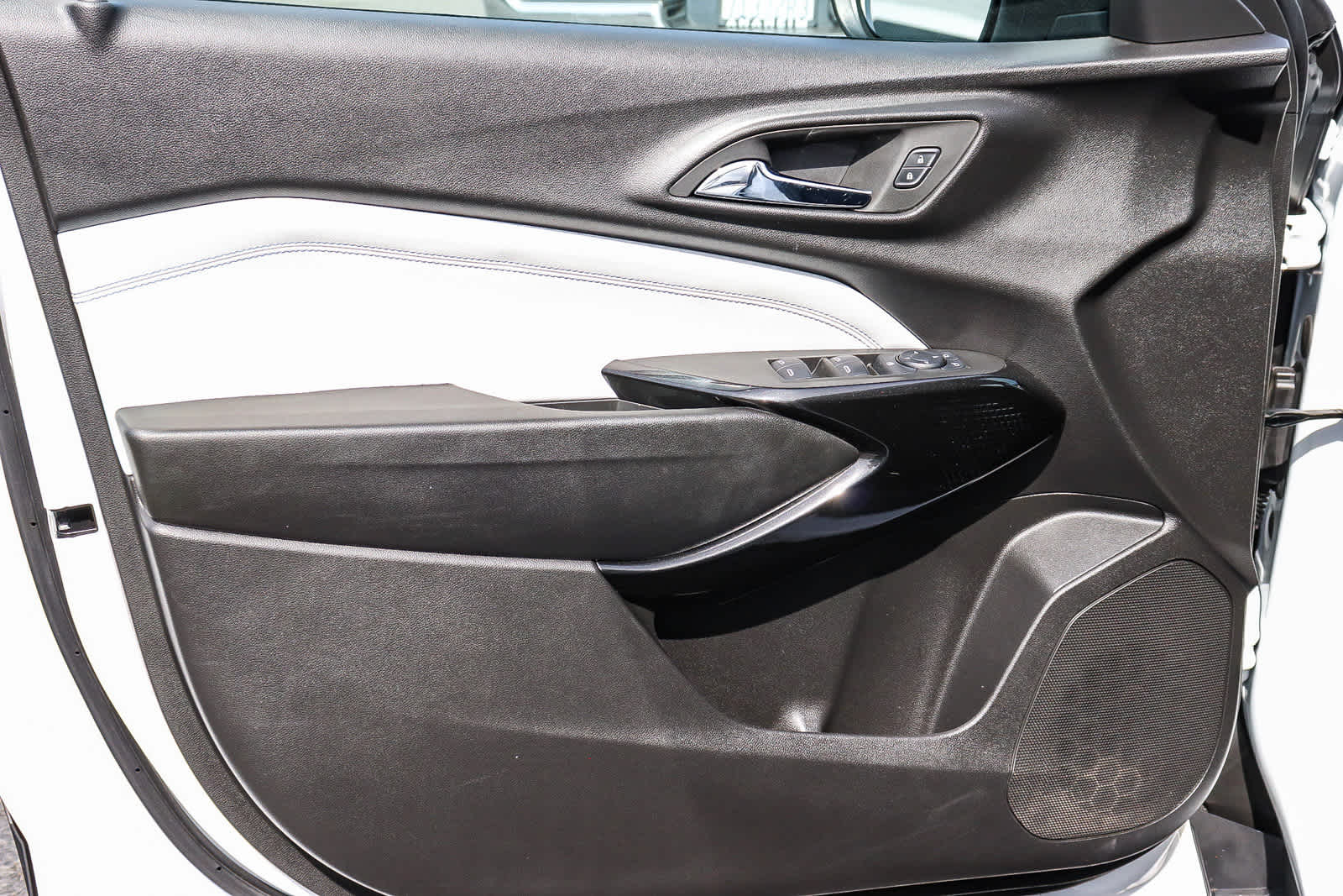 Thumbnail: 2024 Chevrolet Trax - 24