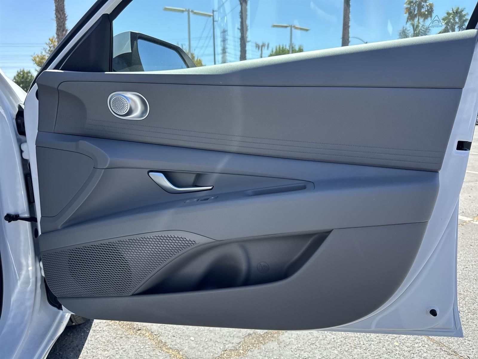 Thumbnail: 2025 Hyundai Elantra - 33