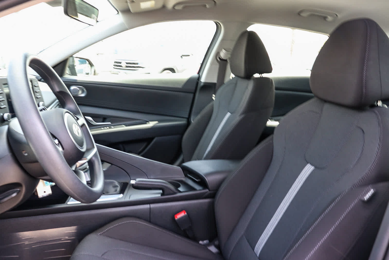Thumbnail: 2025 Hyundai Elantra - 24
