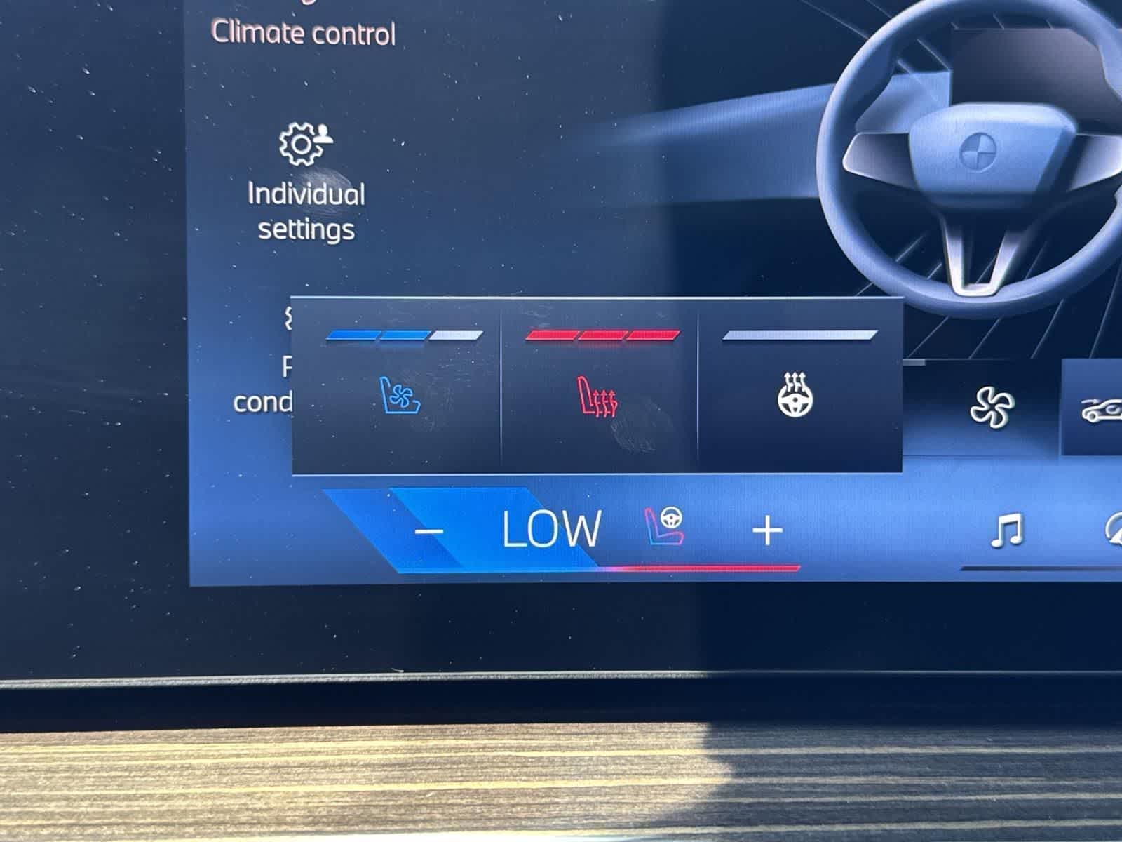 Thumbnail: 2024 BMW X5 - 19