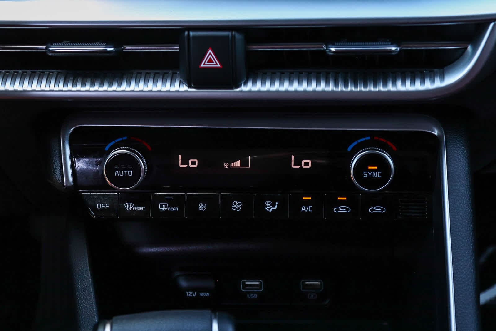 Thumbnail: 2023 Kia K5 - 16