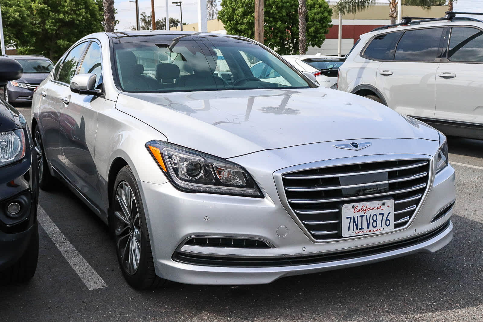 Thumbnail: 2015 Hyundai Genesis - 8
