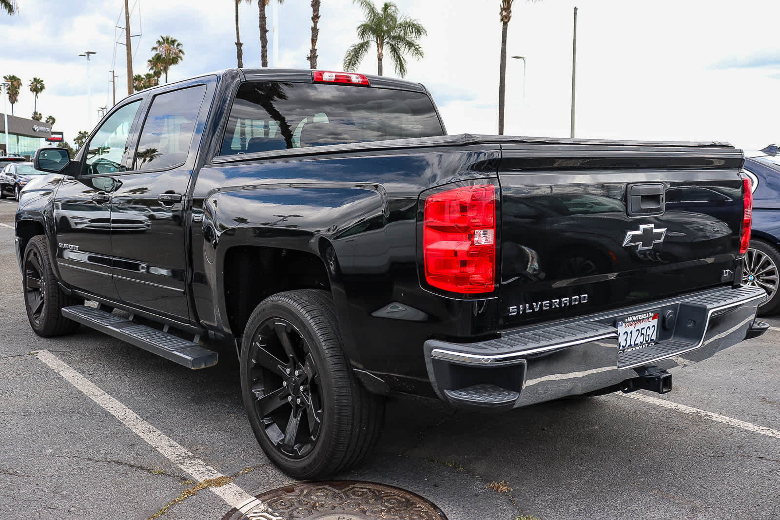 2017 Chevrolet Silverado 1500 LT photo 5