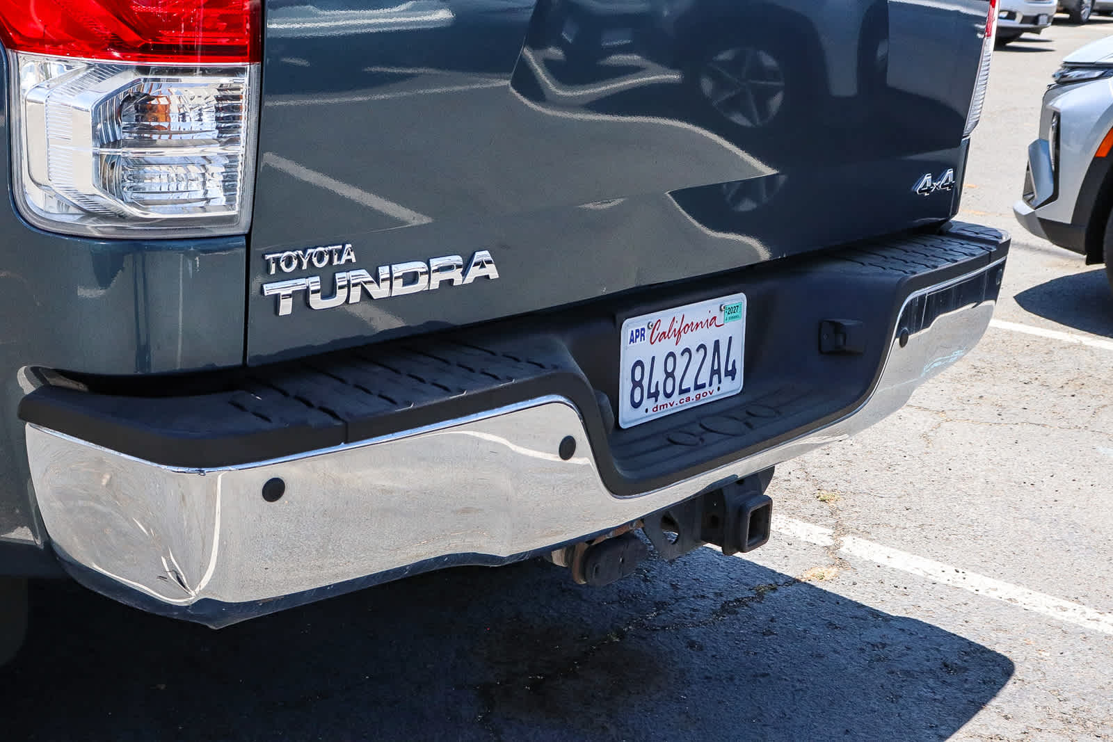 Thumbnail: 2010 Toyota Tundra - 8