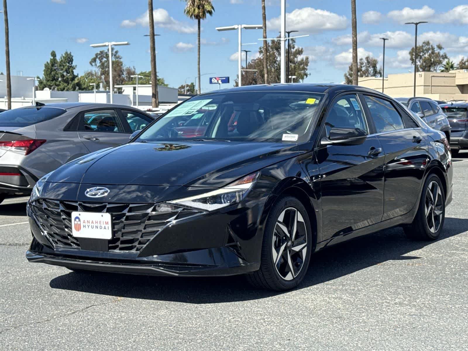 Thumbnail: 2023 Hyundai Elantra - 6