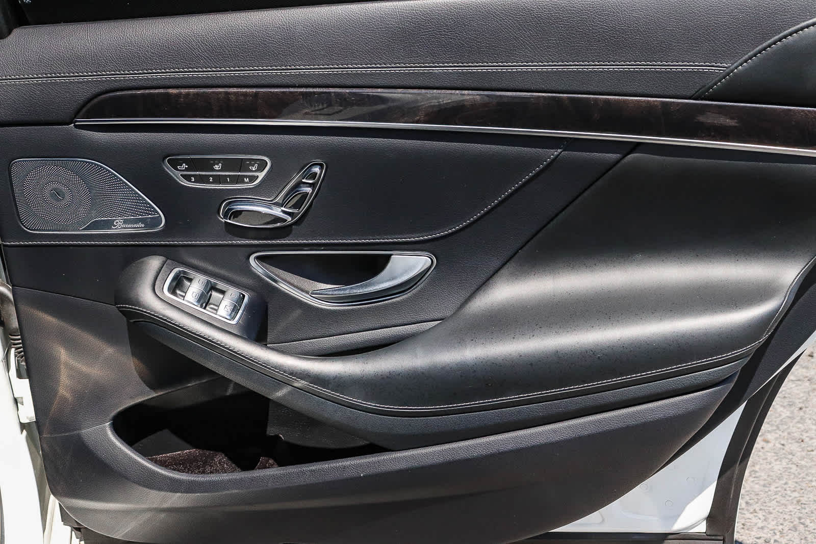 Thumbnail: 2019 Mercedes-Benz S-Class - 27