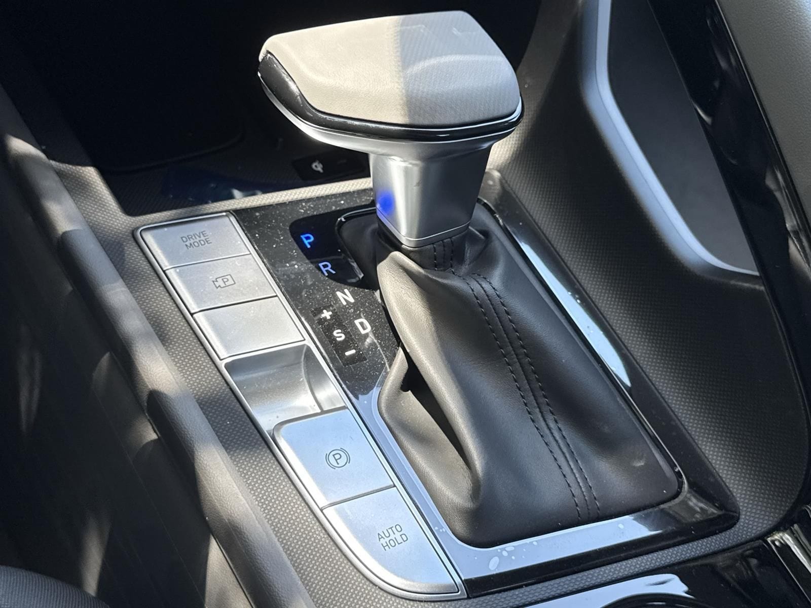 Thumbnail: 2025 Hyundai Elantra - 16