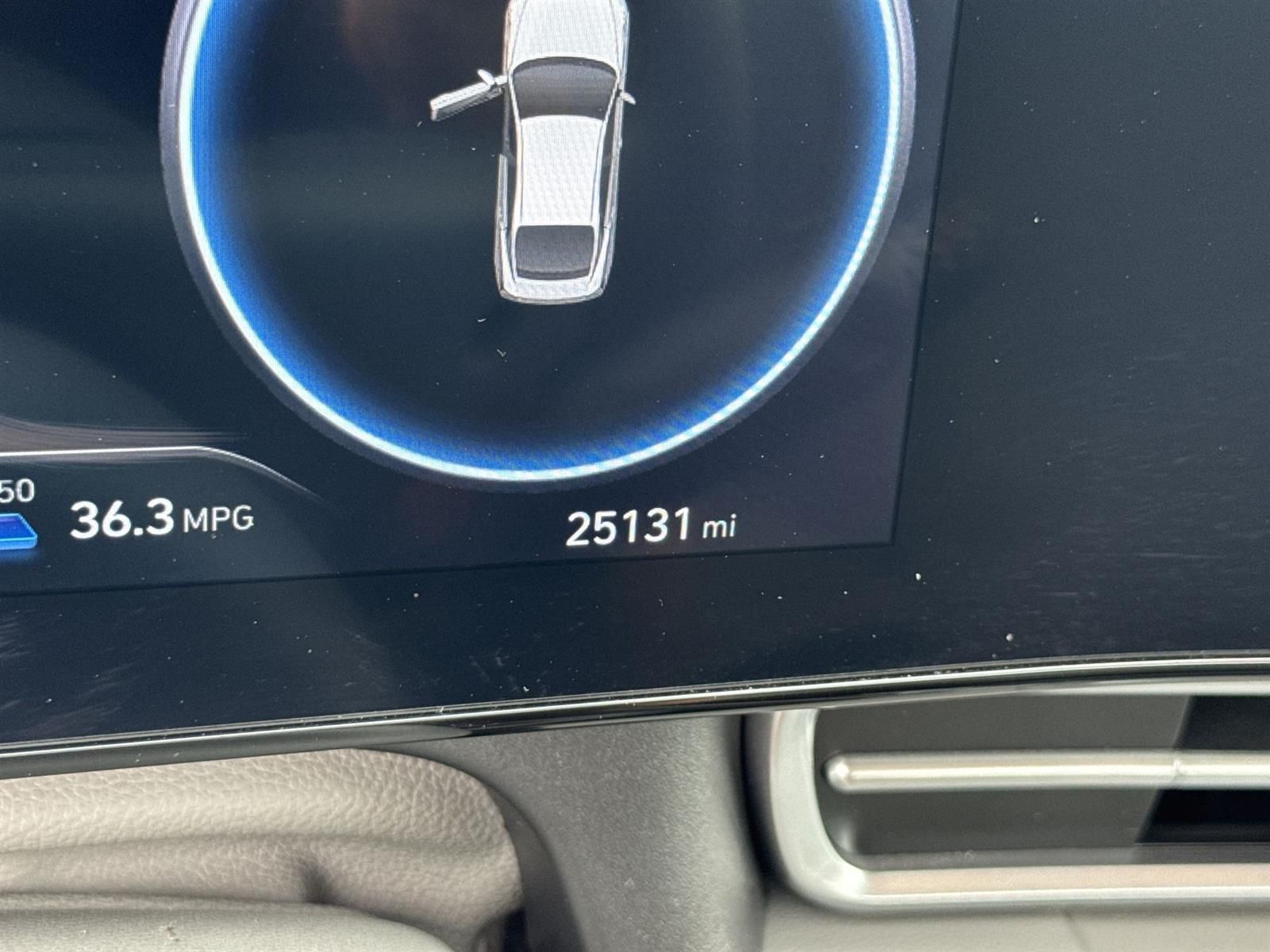 Thumbnail: 2023 Hyundai Elantra - 17