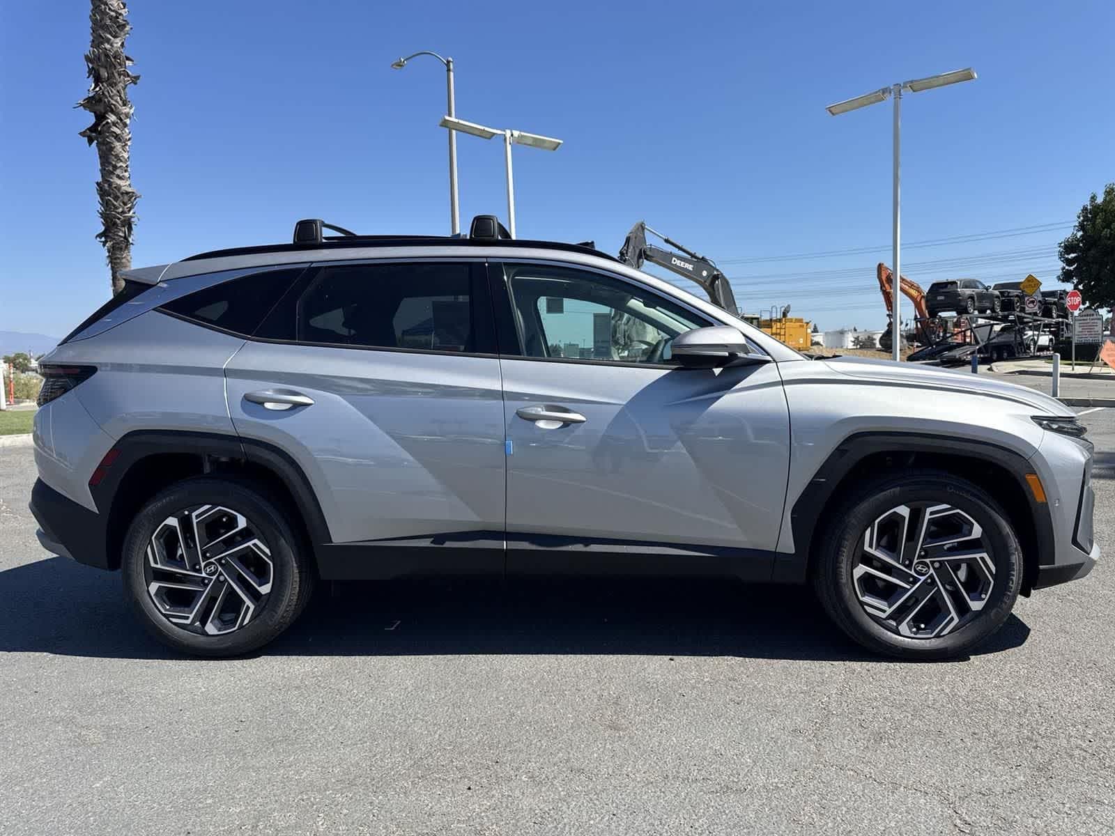 Thumbnail: 2025 Hyundai Tucson - 3