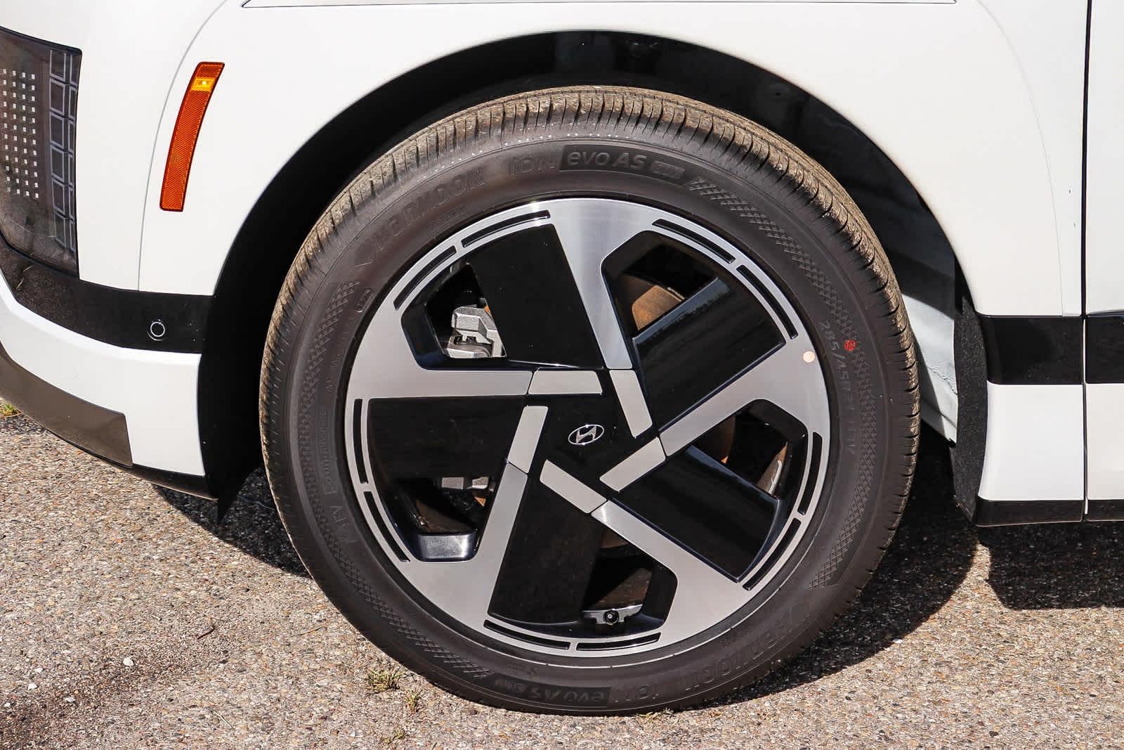 Thumbnail: 2026 Hyundai Ioniq - 12