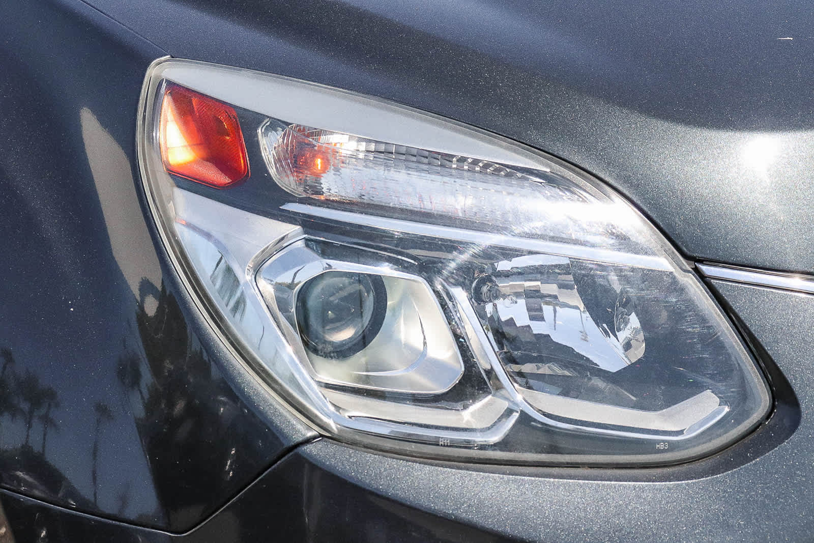 Thumbnail: 2017 Chevrolet Equinox - 3