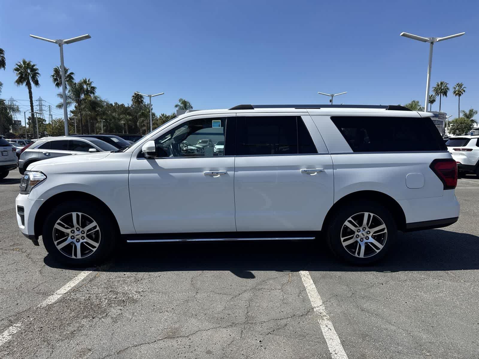 Thumbnail: 2023 Ford Expedition MAX - 5