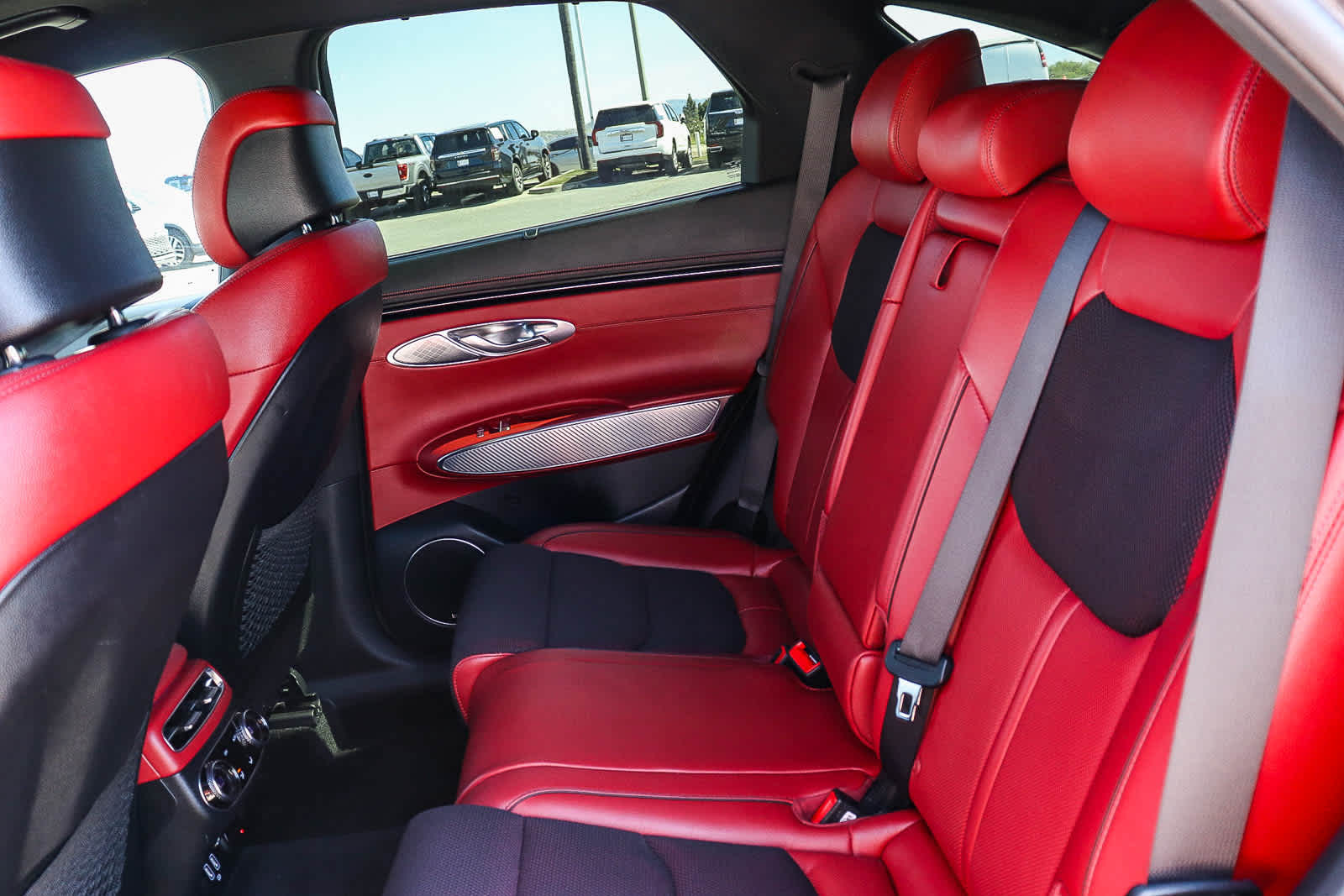 Thumbnail: 2023 Genesis GV70 - 23