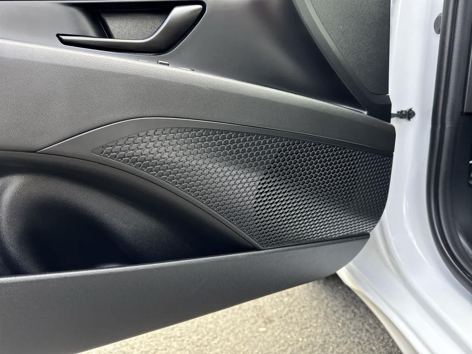 Thumbnail: 2025 Hyundai Elantra - 21