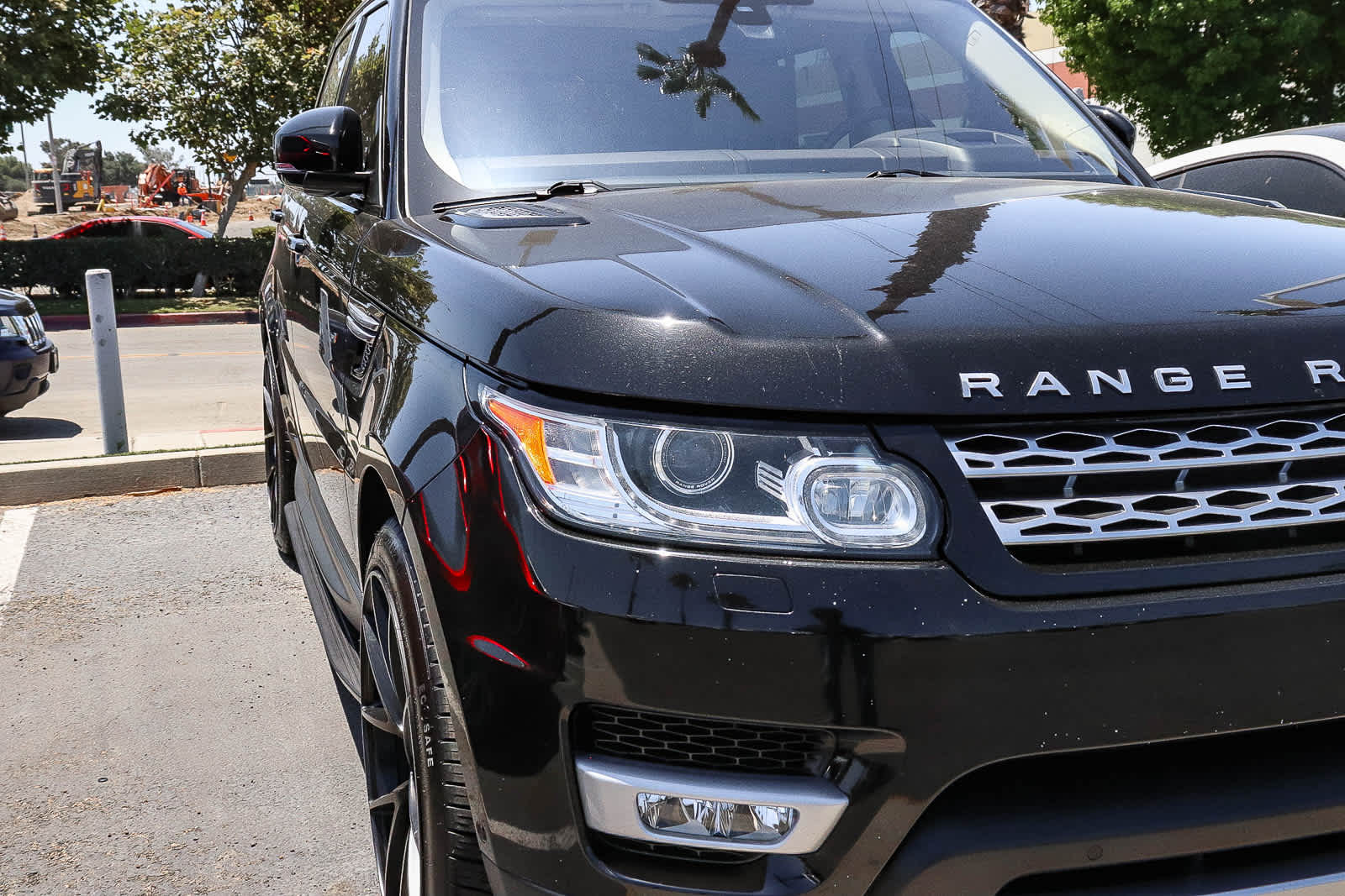 Thumbnail: 2016 Land Rover Range Rover Sport - 20