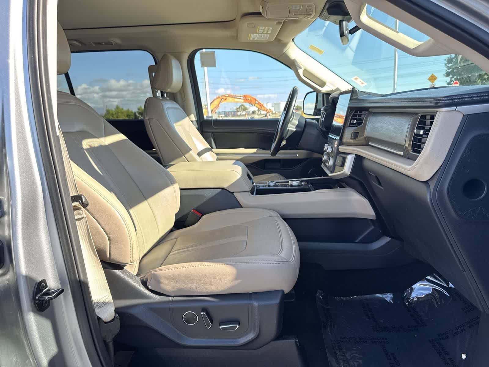 Thumbnail: 2023 Ford Expedition MAX - 40