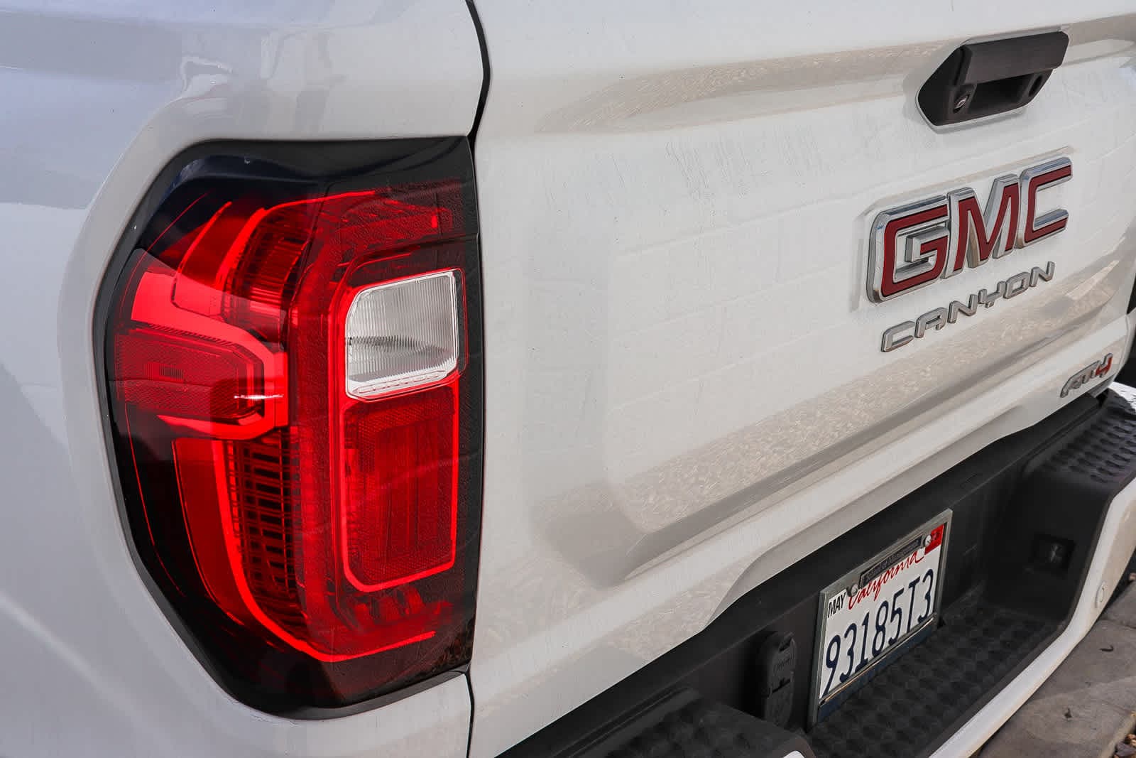 Thumbnail: 2023 GMC Canyon - 8