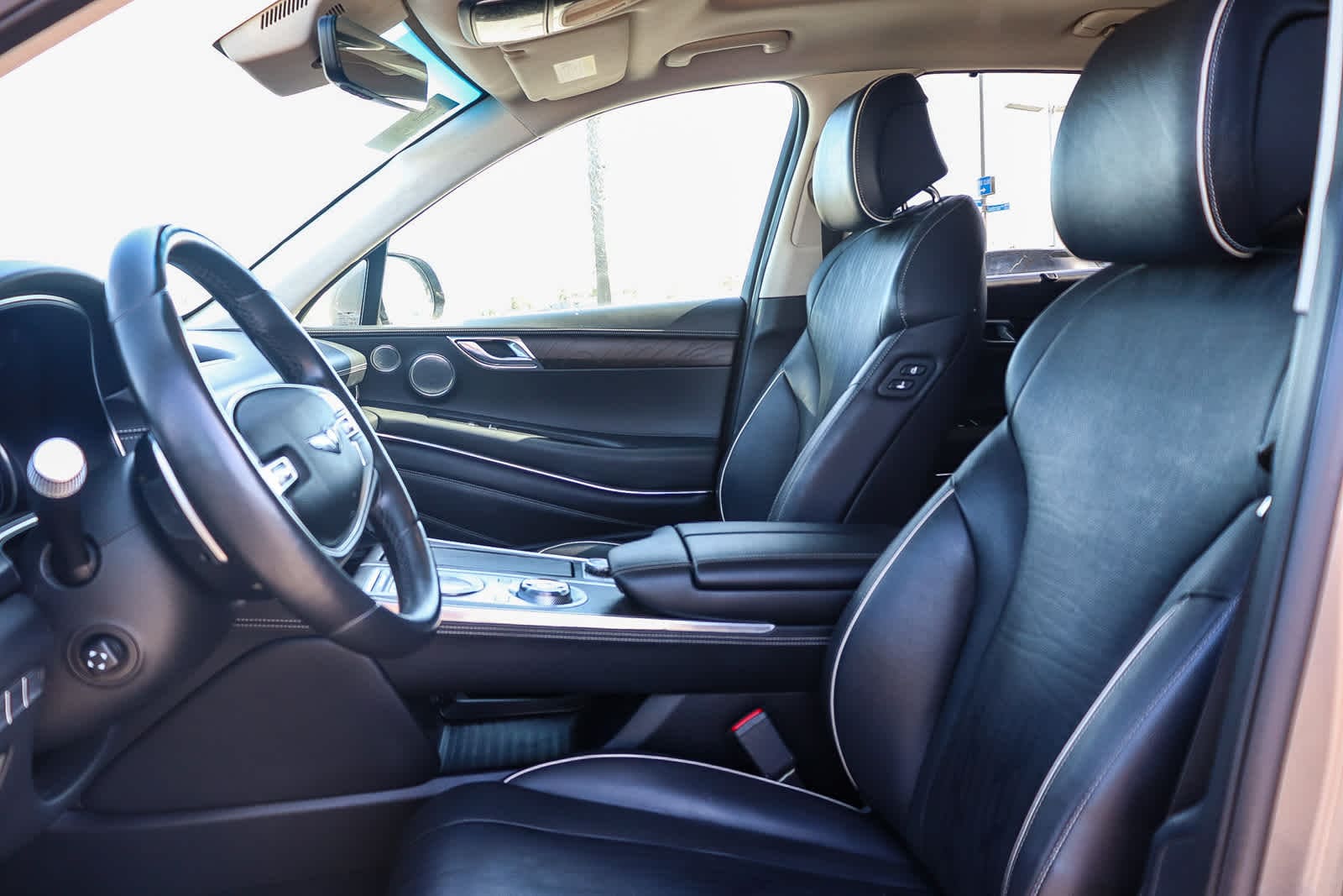 Thumbnail: 2021 Genesis GV80 - 22