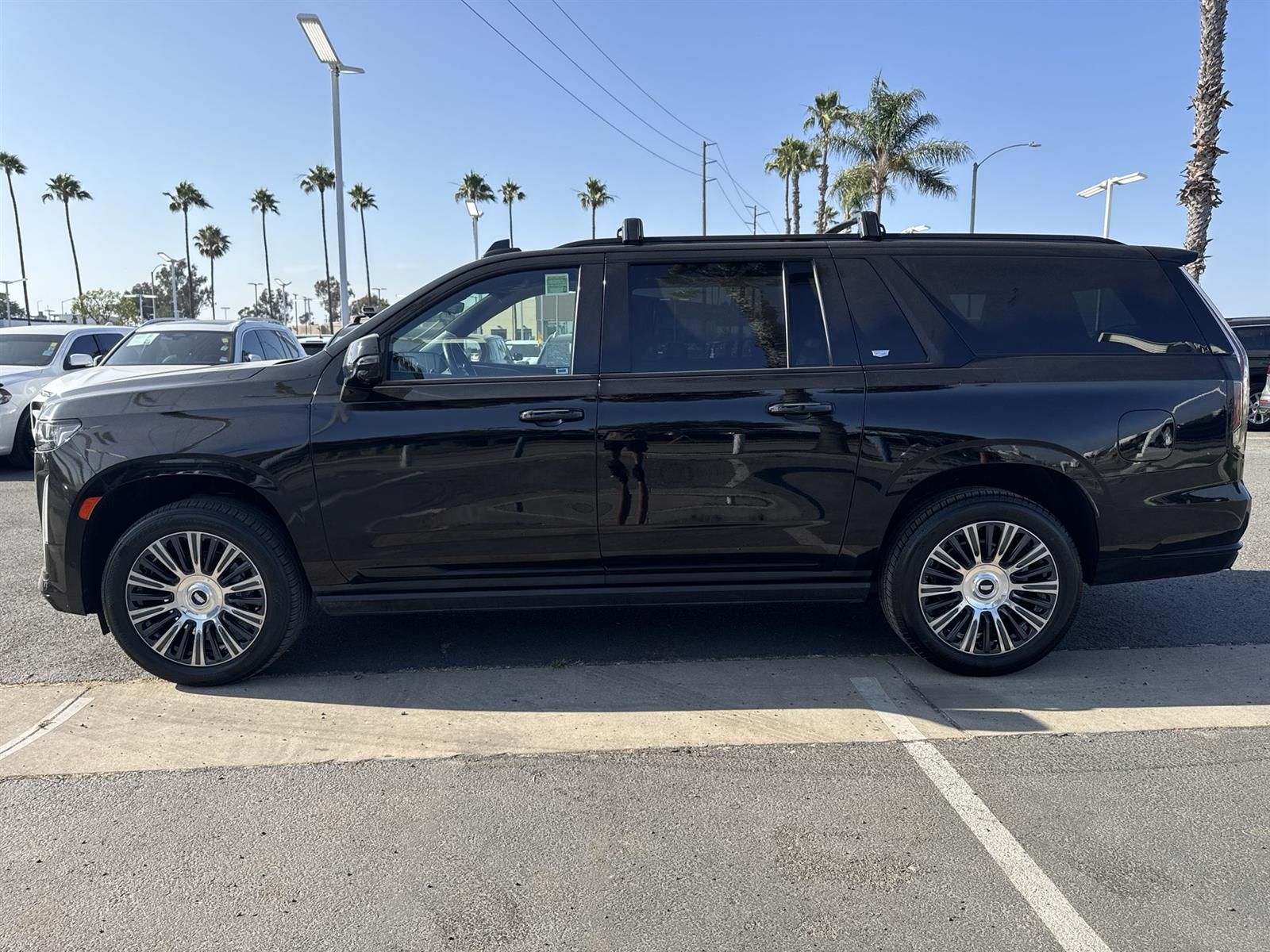 Thumbnail: 2022 Cadillac Escalade - 5