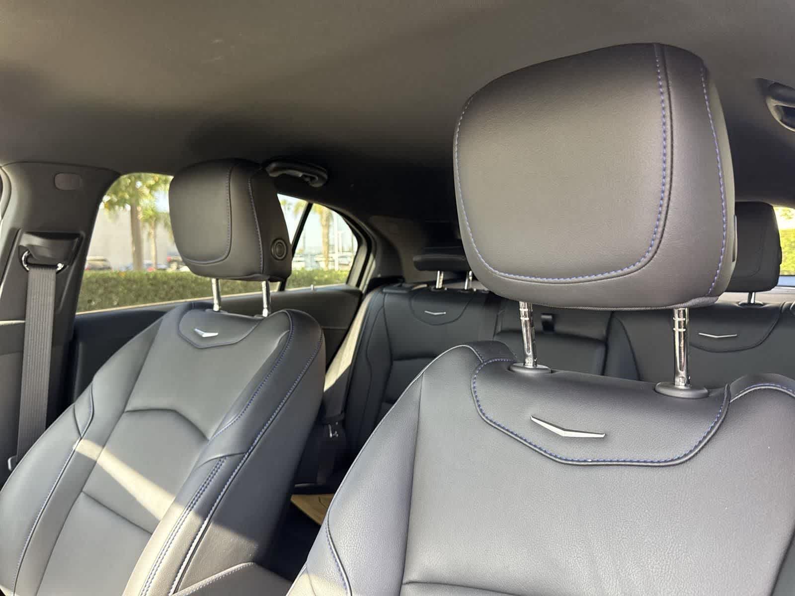 Thumbnail: 2025 Cadillac XT4 - 24