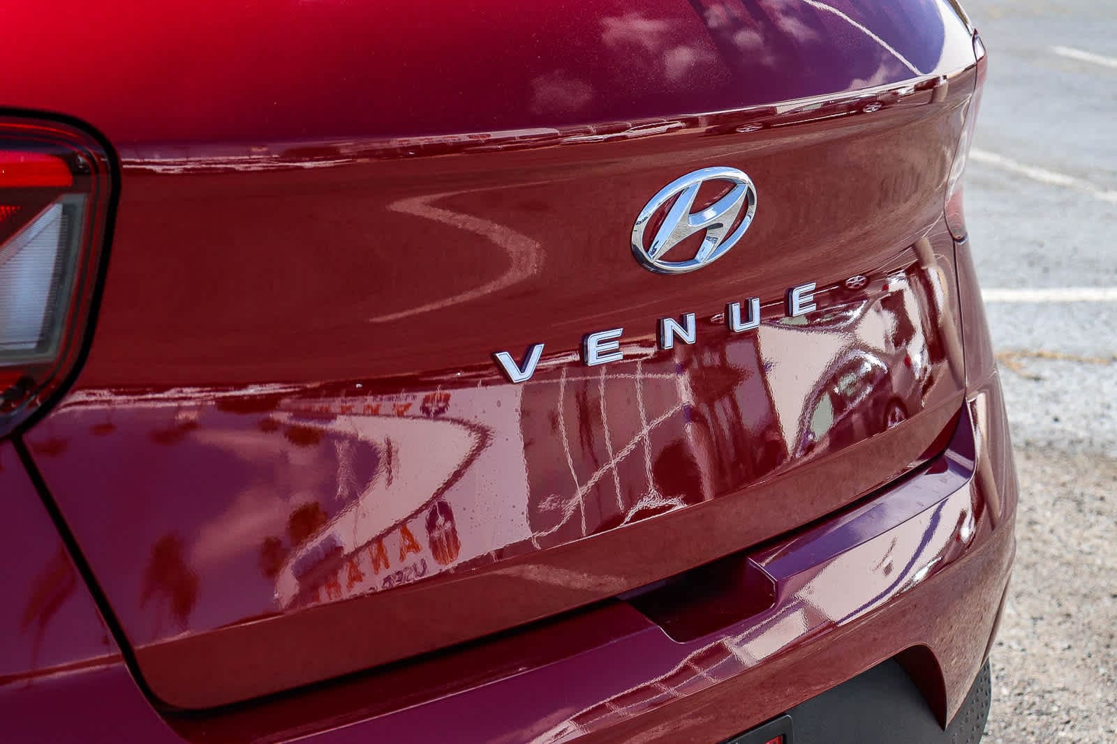Thumbnail: 2023 Hyundai Venue - 10
