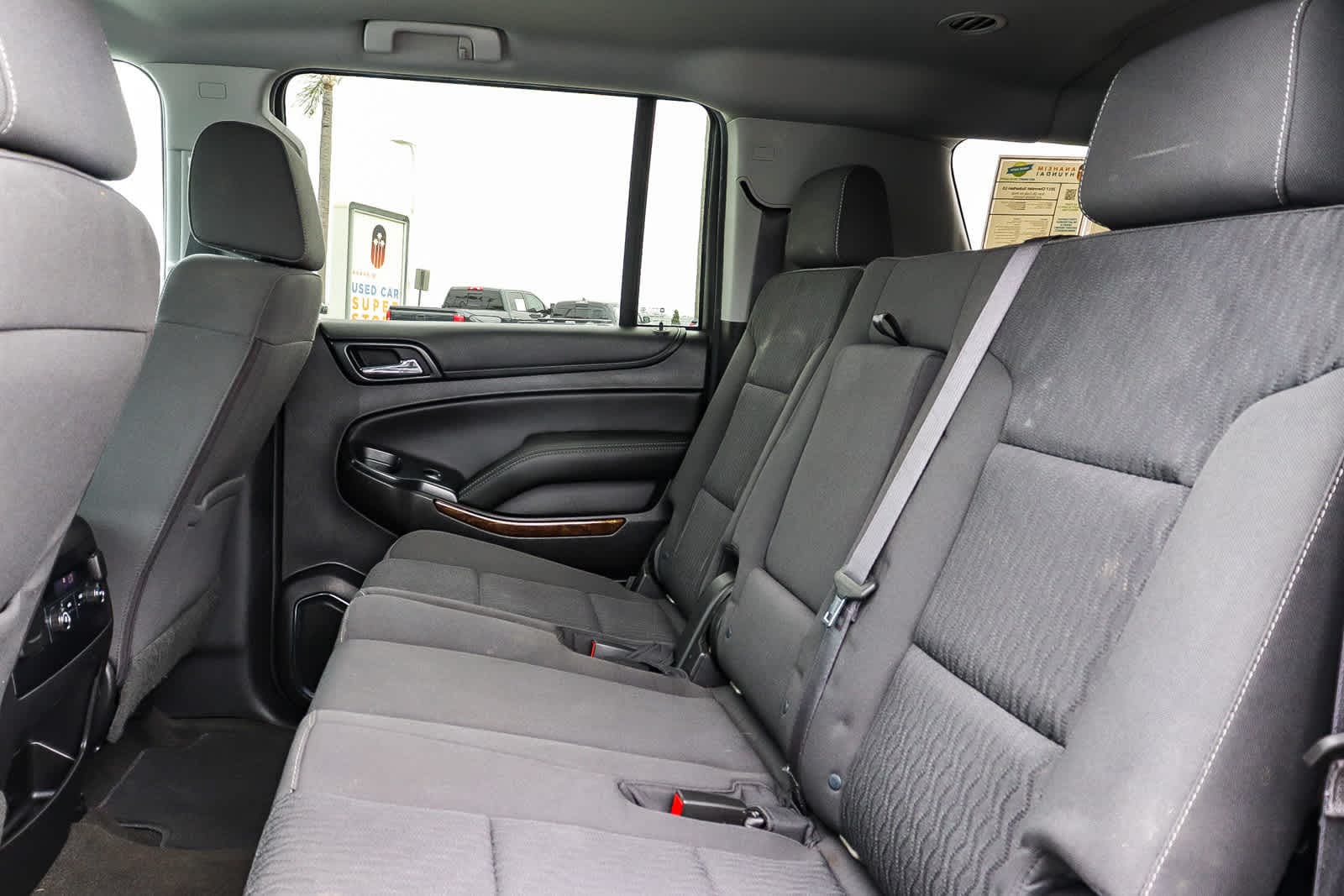 Thumbnail: 2017 Chevrolet Suburban - 21