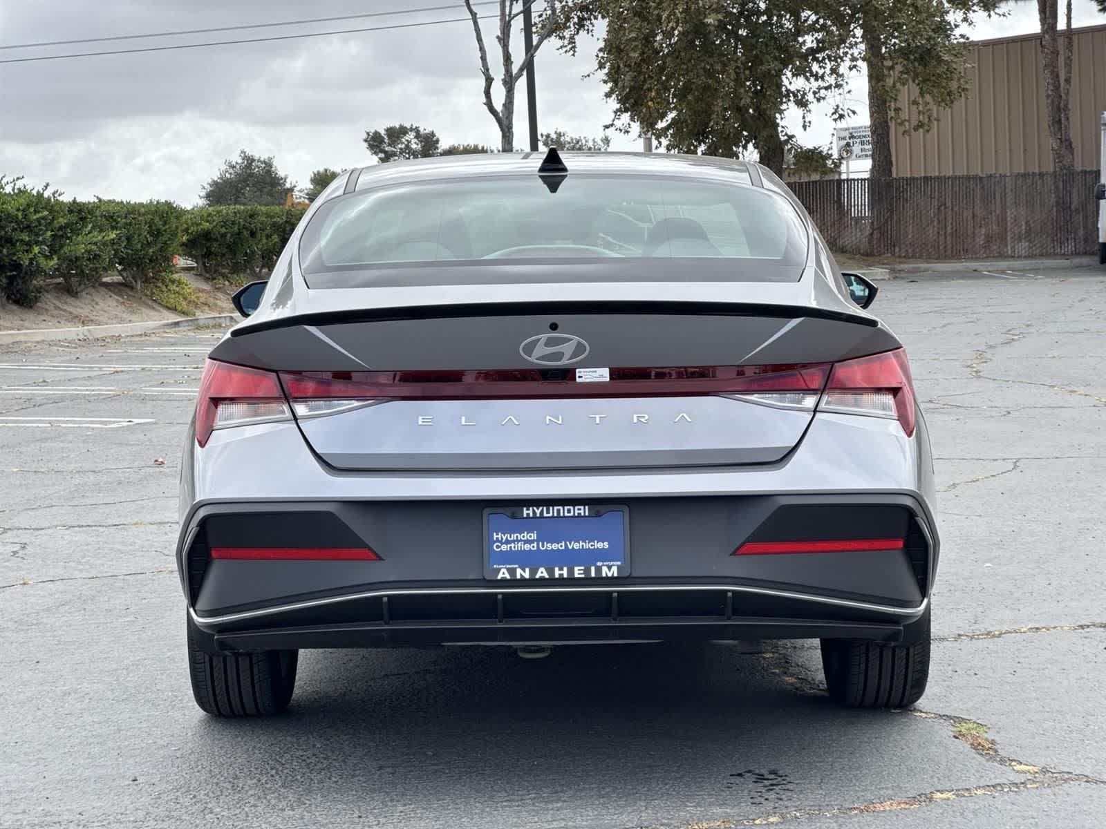 Thumbnail: 2025 Hyundai Elantra - 4