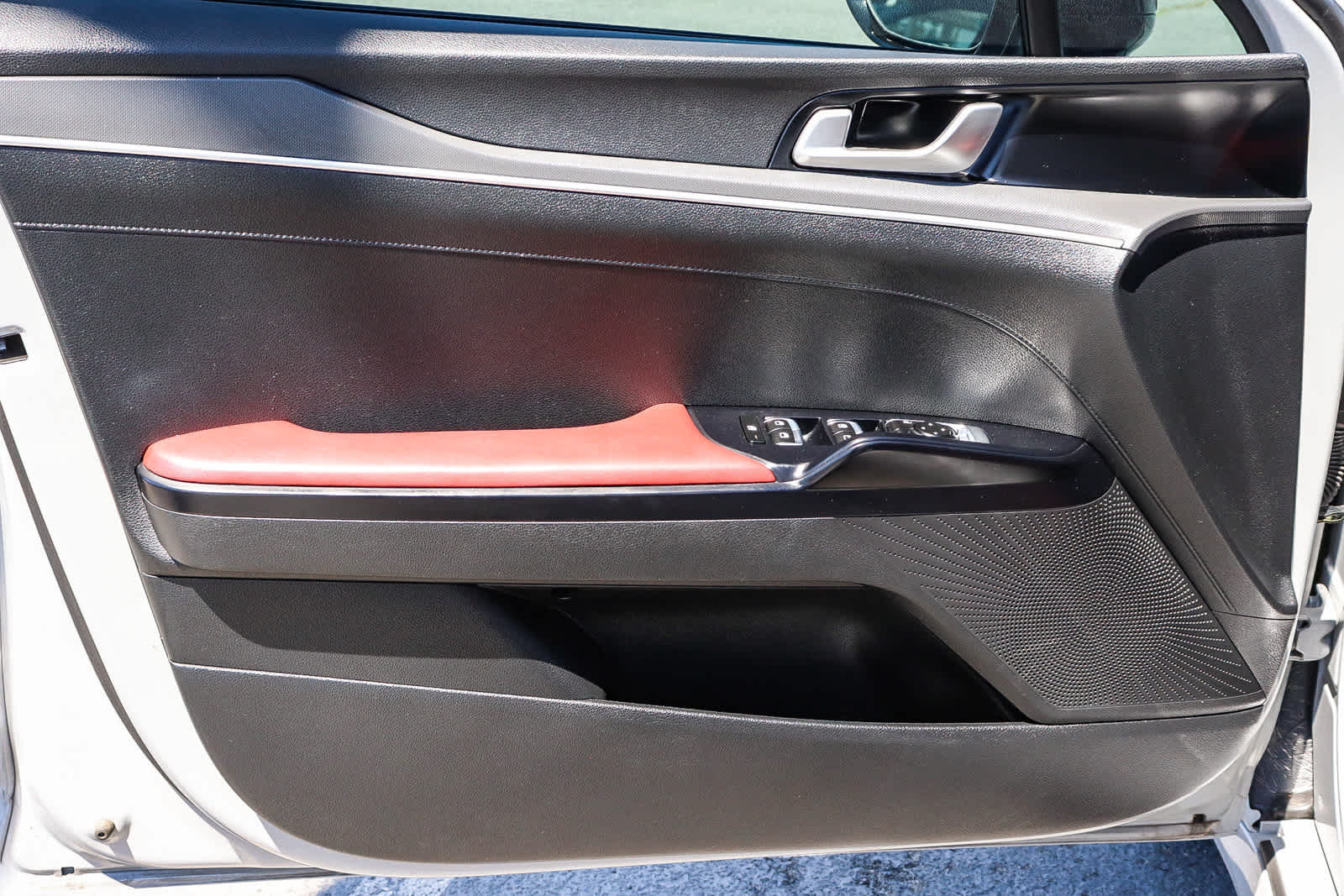 Thumbnail: 2023 Kia K5 - 25