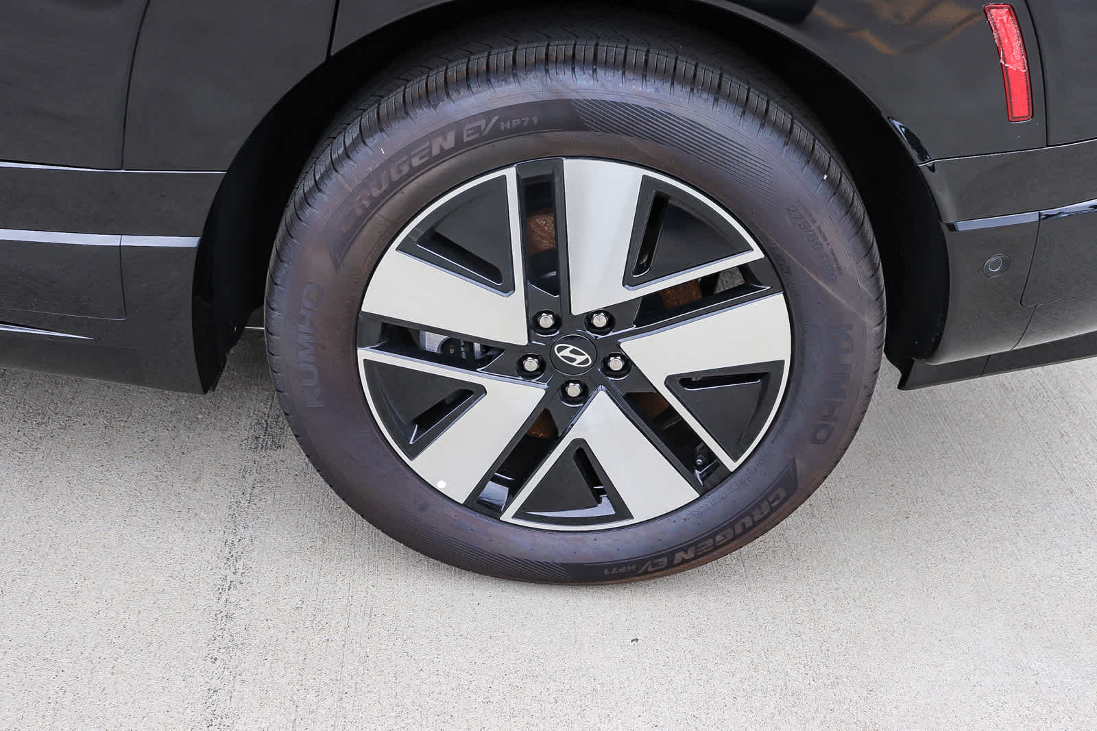 2026 Hyundai IONIQ 9 SEL - Photo 13