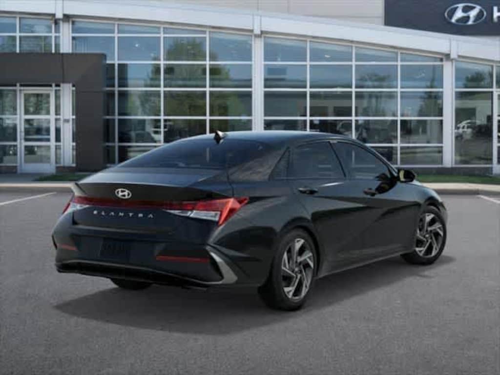 New 2025 Hyundai Elantra SEL Convenience Sedan