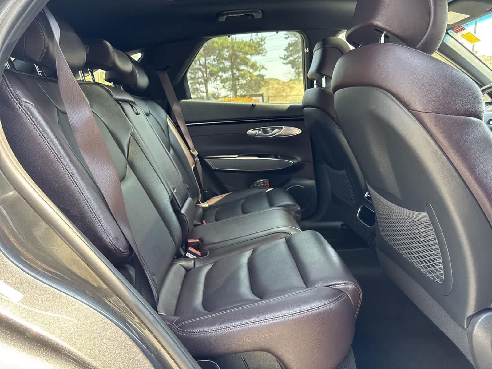 Thumbnail: 2022 Genesis GV70 - 36