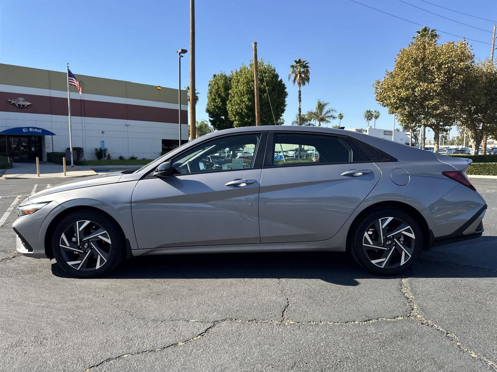 Thumbnail: 2025 Hyundai Elantra - 5