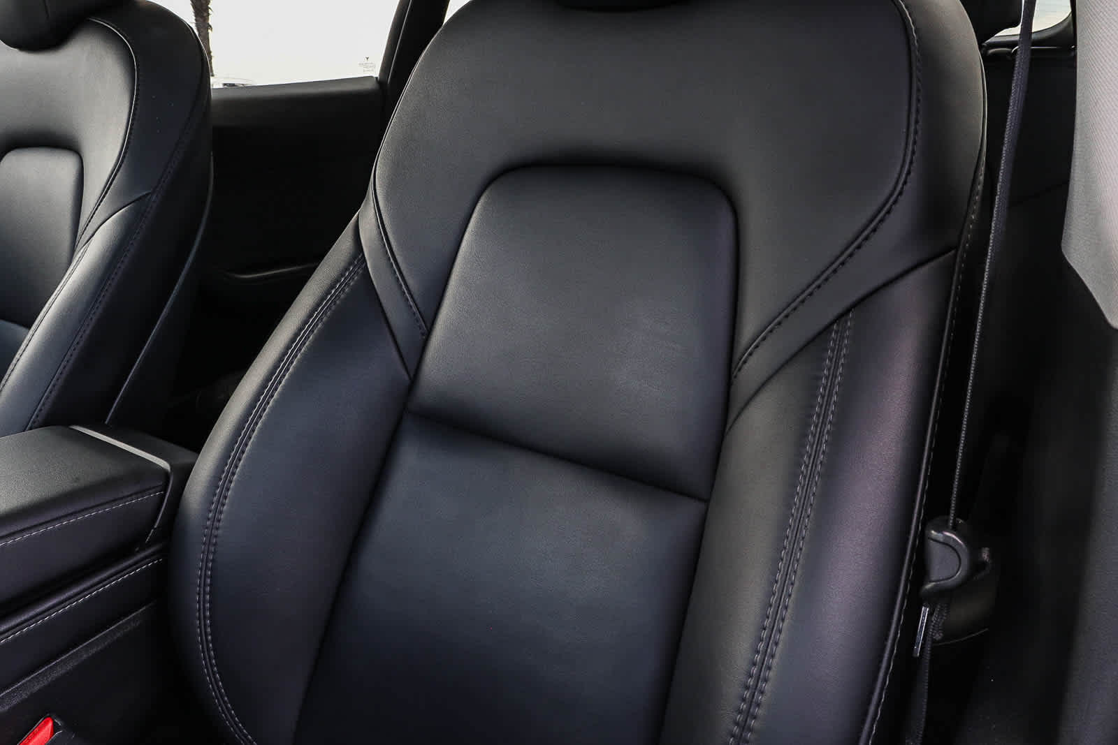 Thumbnail: 2022 Tesla Model Y - 25