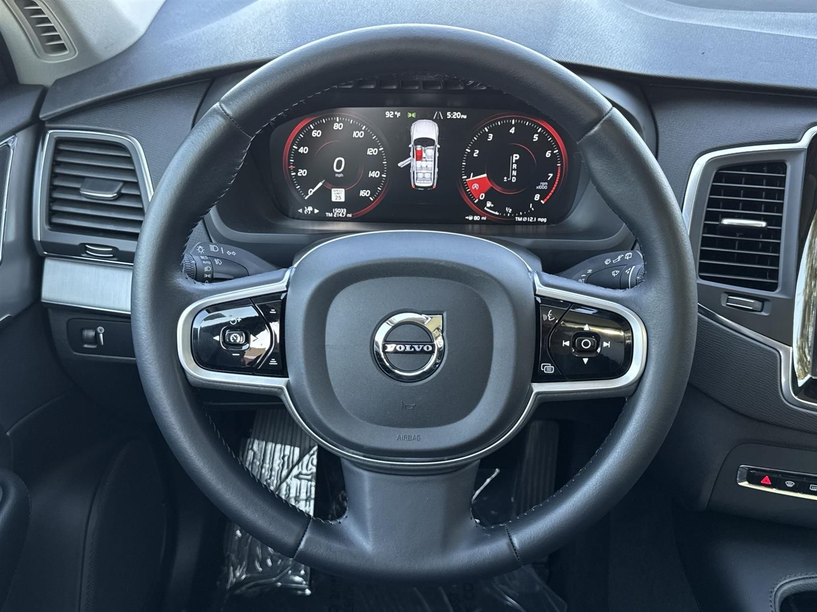 Thumbnail: 2022 Volvo XC90 - 10